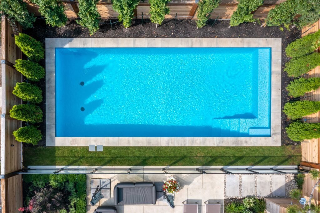 How to Choose the Right Pool for Your Home: Concrete, Fiberglass, or Vinyl?