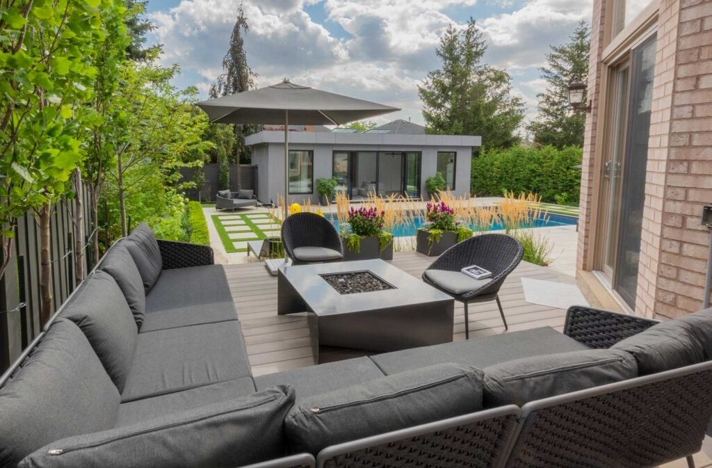 Outdoor Living Spotlight: 5 Trends to Enhance Your Backyard Oasis